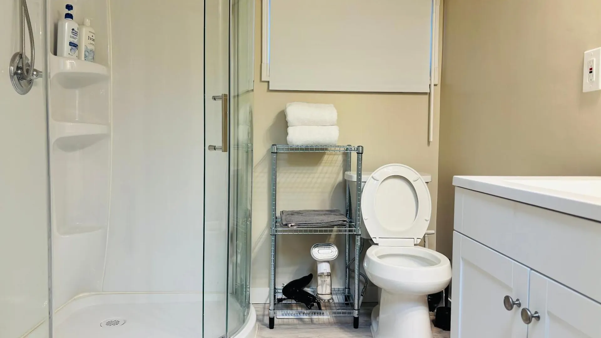 公寓 Main Floor 1 Bedroom Suite With Parking 卡加利 加拿大
